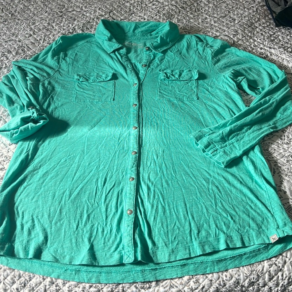 Eddie Bauer women’s button up shirt